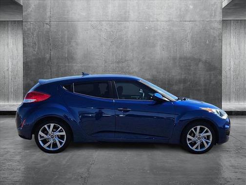 2016 Hyundai Veloster Base