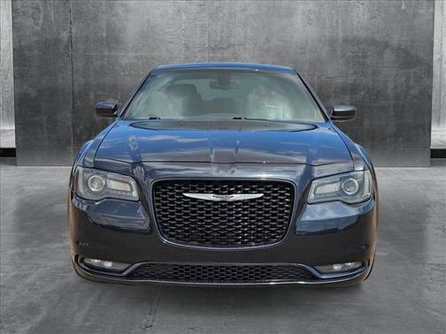2016 Chrysler 300 S