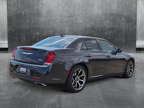 2016 Chrysler 300 S