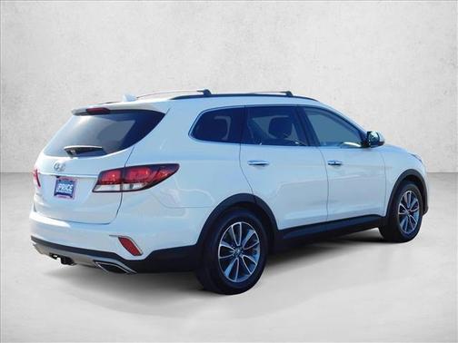 2017 Hyundai SANTA FE SE