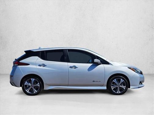 Brilliant Silver Metallic 2019 Nissan Leaf SV PLUS