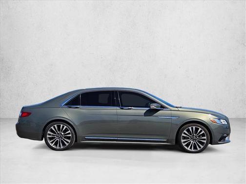 2017 Lincoln Continental Reserve