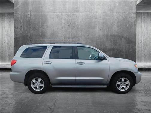 2008 Toyota Sequoia SR5