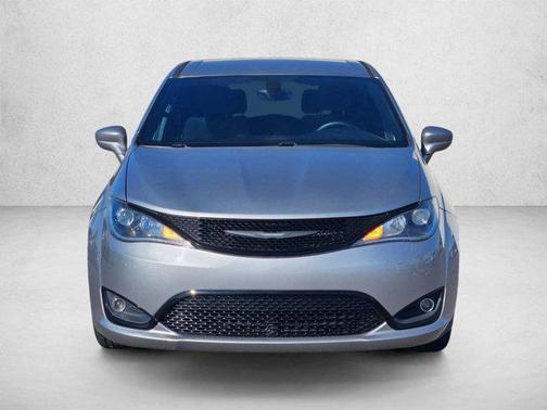 Billet Silver Metallic Clearcoat 2018 Chrysler Pacifica Touring Plus