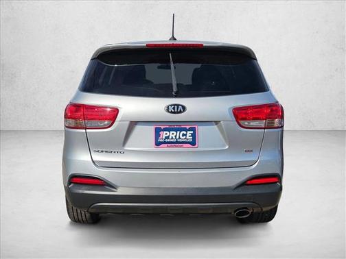 2016 Kia Sorento L