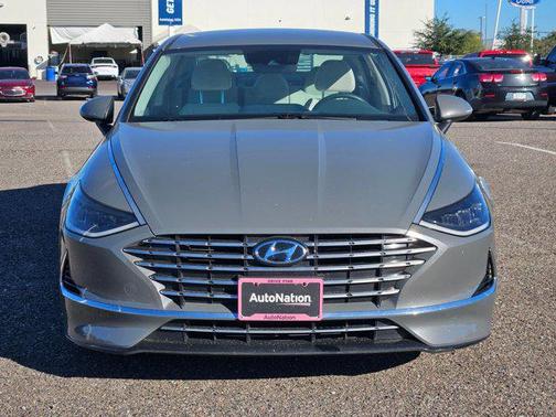 2022 Hyundai SONATA Hybrid SE