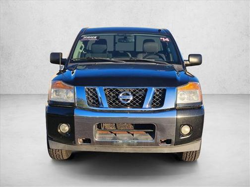 2014 Nissan Titan SV