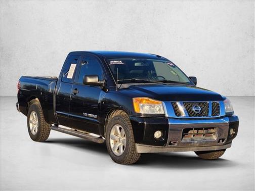 2014 Nissan Titan SV