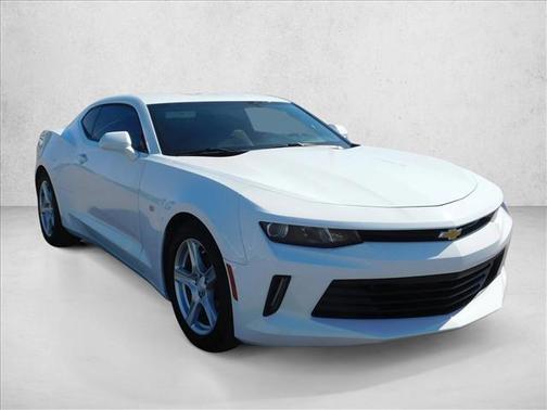 Summit White 2018 Chevrolet Camaro 1LT
