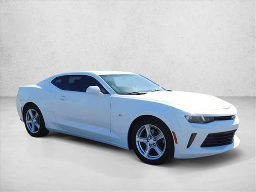 Summit White 2018 Chevrolet Camaro 1LT