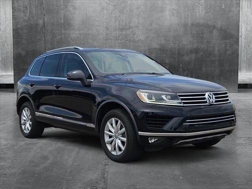 2016 Volkswagen Touareg VR6 Sport