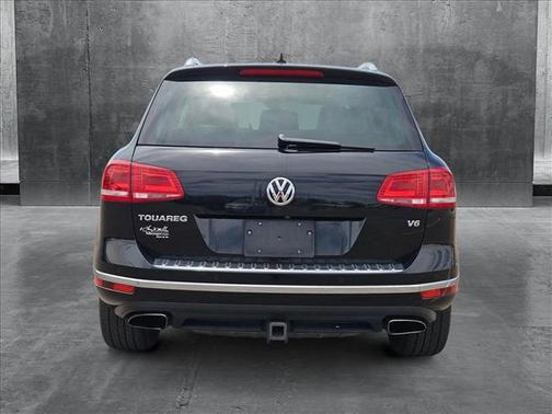 2016 Volkswagen Touareg VR6 Sport