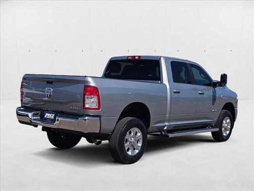 2022 RAM 2500 Big Horn Crew Cab 4x4 6'4' Box