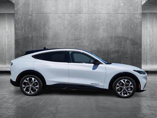 2022 Ford Mustang Mach-E Premium