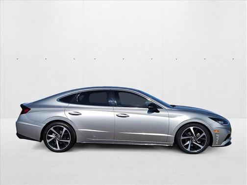 2022 Hyundai SONATA SEL Plus