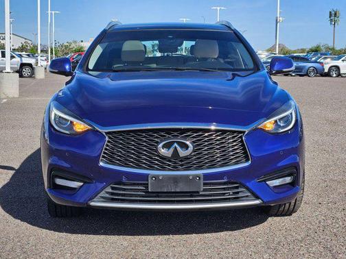 2018 INFINITI QX30 Premium