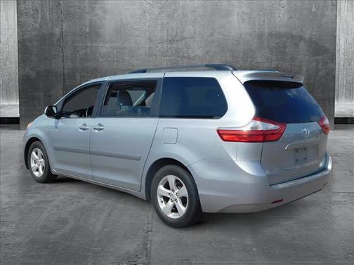 2015 Toyota Sienna LE