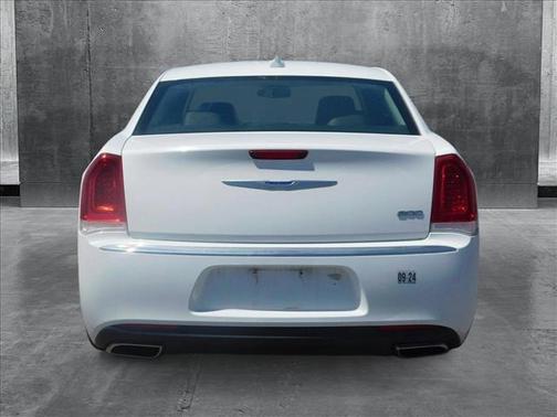 2019 Chrysler 300 Limited