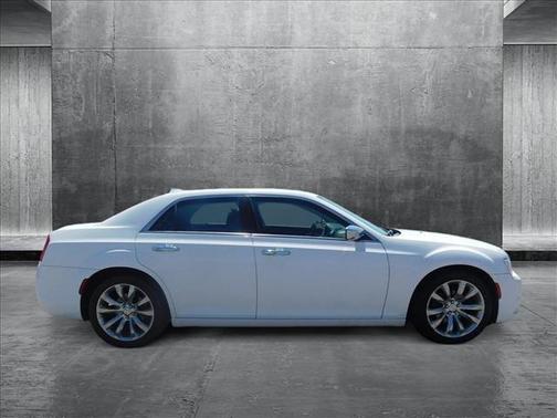 2019 Chrysler 300 Limited