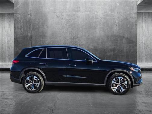2025 Mercedes-Benz GLC 350e Base