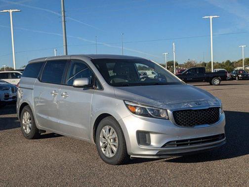 2017 Kia Sedona LX