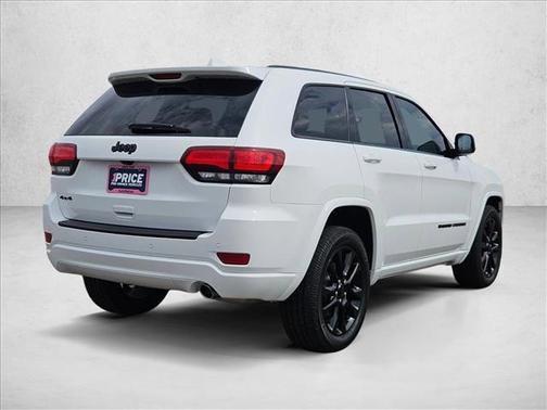 2022 Jeep Grand Cherokee Laredo