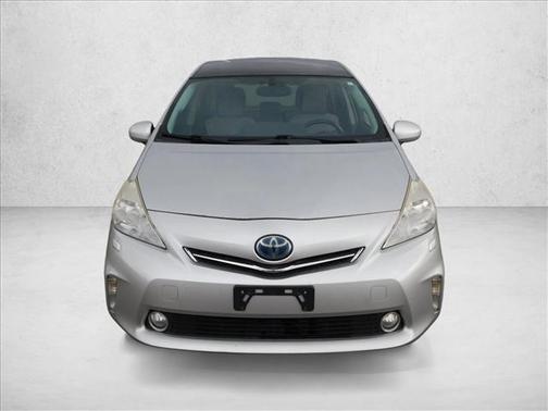 2014 Toyota Prius v Five