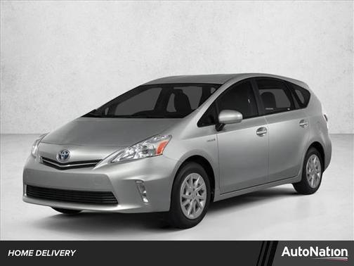 2014 Toyota Prius v Five