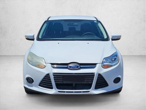 Oxford White 2013 Ford Focus SE