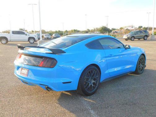 2017 Ford Mustang V6