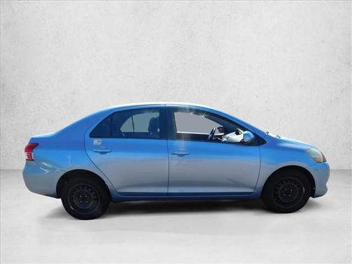 2009 Toyota Yaris S