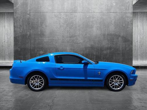 2013 Ford Mustang V6 Premium