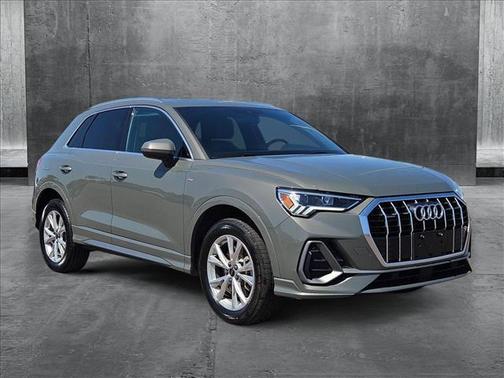 2023 Audi Q3 Premium 45 TFSI S line quattro Tiptronic