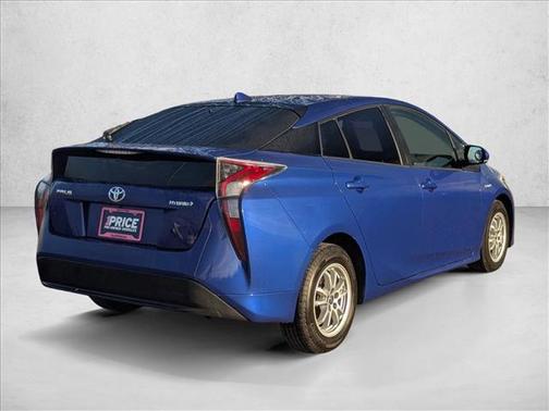 2016 Toyota Prius Three