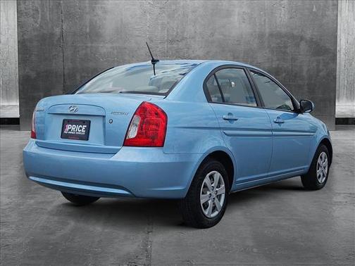 2010 Hyundai Accent GLS