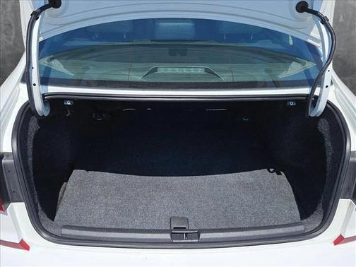 2017 Volkswagen Passat 1.8T R-Line w/Comfort