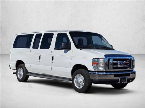 2014 Ford E350 Super Duty XLT