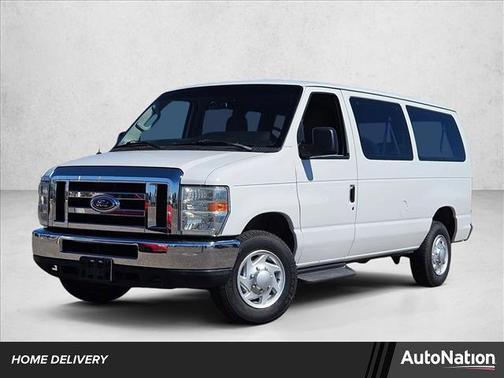 2014 Ford E350 Super Duty XLT