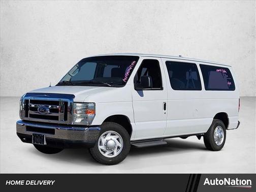 2014 Ford E350 Super Duty XLT