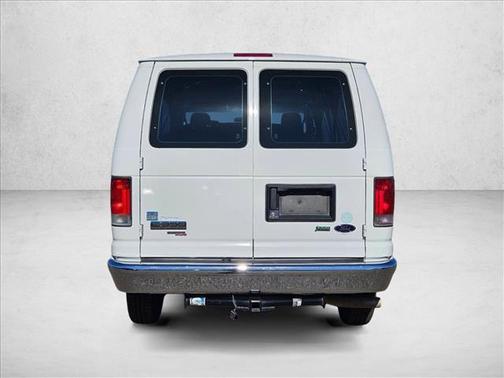2014 Ford E350 Super Duty XLT