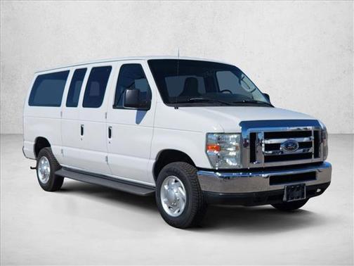2014 Ford E350 Super Duty XLT