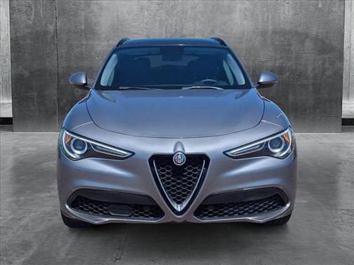2018 Alfa Romeo Stelvio Sport