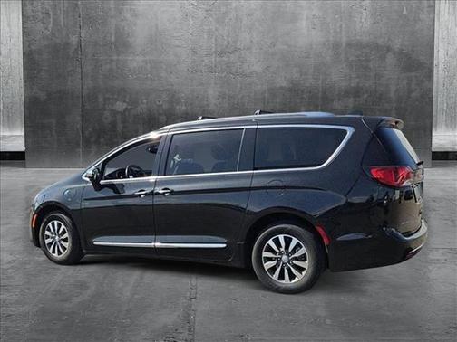 2020 Chrysler Pacifica Hybrid Limited