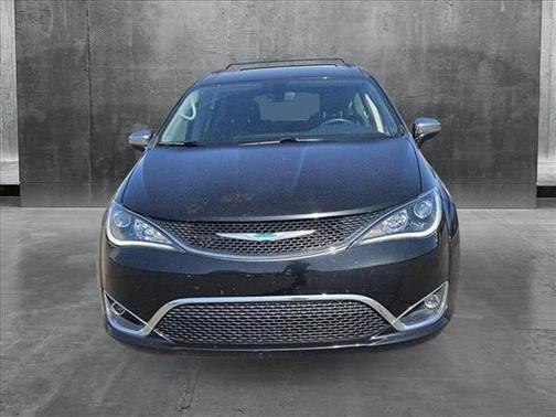 2020 Chrysler Pacifica Hybrid Limited