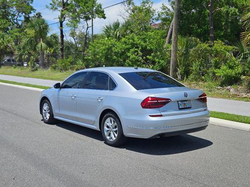 2017 Volkswagen Passat 1.8T S