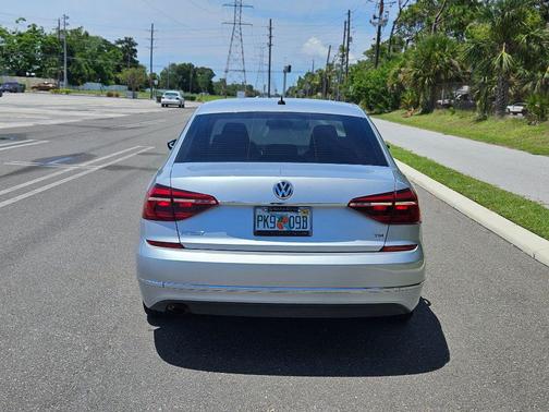 2017 Volkswagen Passat 1.8T S
