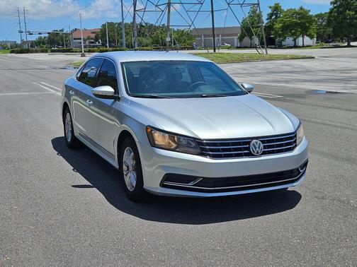 2017 Volkswagen Passat 1.8T S