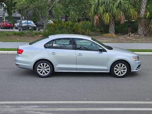 2015 Volkswagen Jetta 1.8T SE