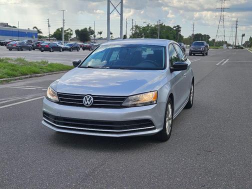 2015 Volkswagen Jetta 1.8T SE
