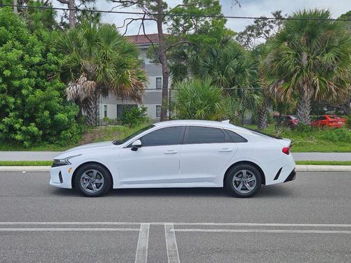 2021 Kia K5 LXS